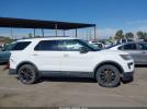 Ford Explorer Xlt Image 11