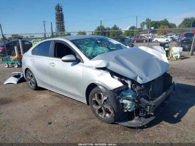  Salvage Kia Forte