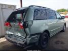 Toyota Sienna Le Image 17