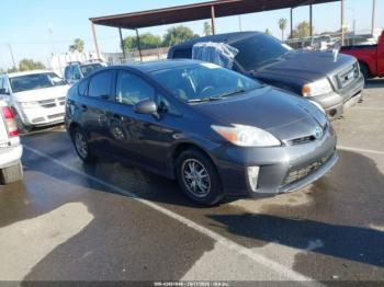  Salvage Toyota Prius
