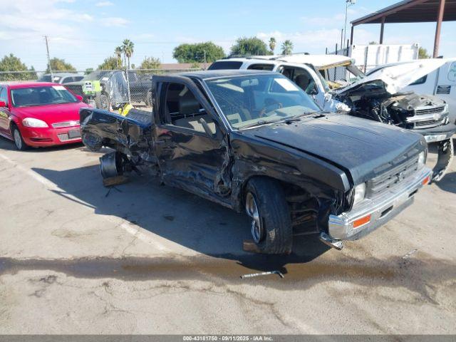  Salvage Nissan D21