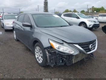  Salvage Nissan Altima