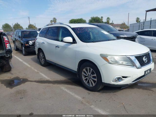  Salvage Nissan Pathfinder
