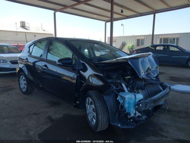  Salvage Toyota Prius c