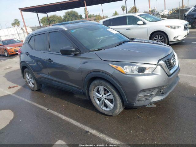  Salvage Nissan Kicks