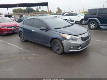  Salvage Kia Forte