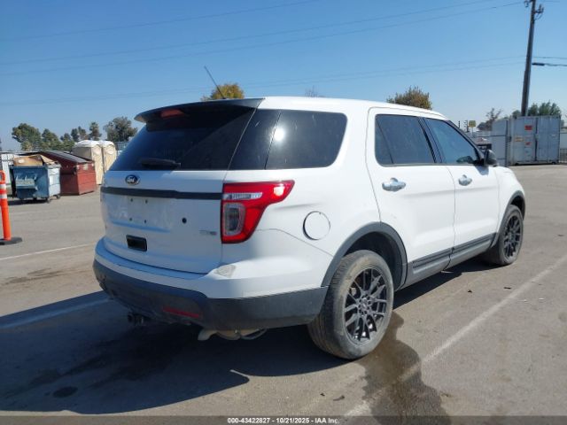 Ford Police Interceptor Image 9