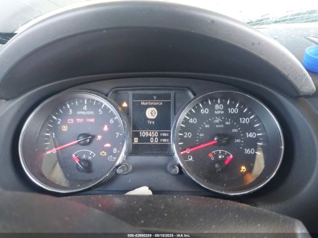 Nissan Rogue S Image 8