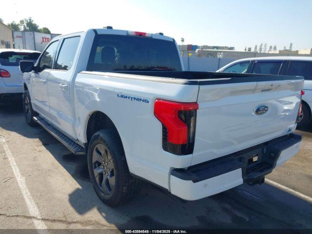 Ford F-150 Xlt Image 17