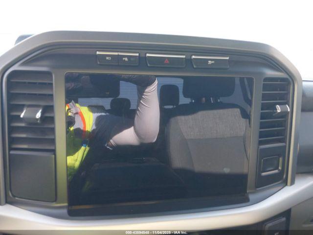 Ford F-150 Xlt Image 12