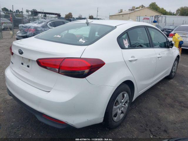 Kia Forte Lx Image 2