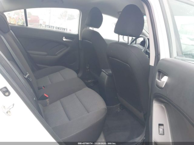 Kia Forte Lx Image 7