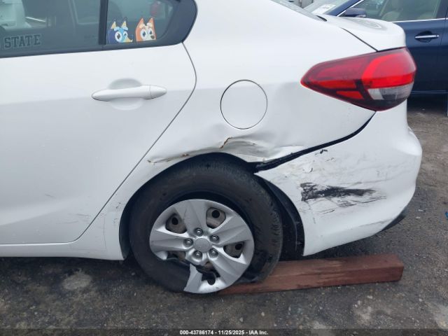 Kia Forte Lx Image 18