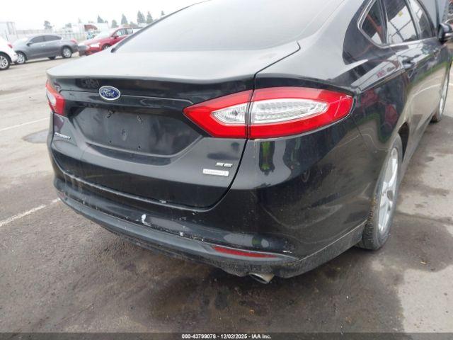 Ford Fusion Se Image 7