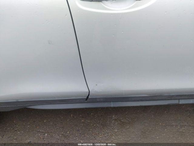 Nissan Rogue Sv Image 9