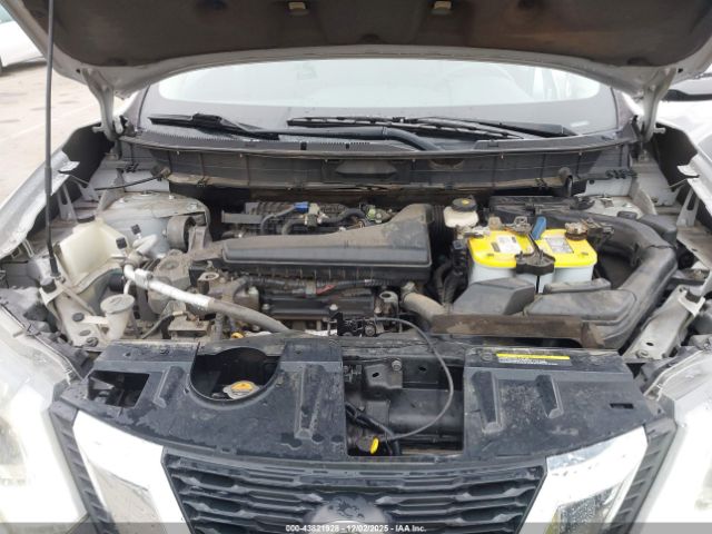 Nissan Rogue Sv Image 2