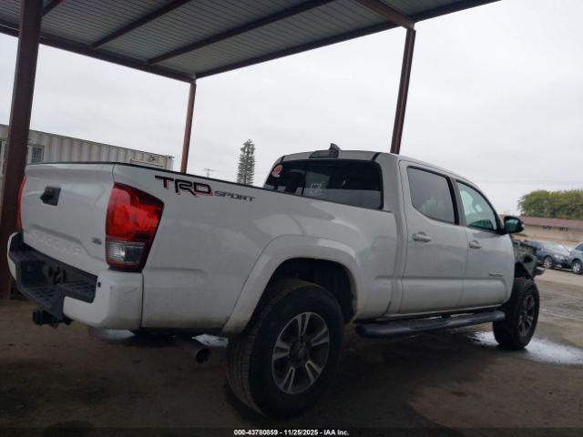 Toyota Tacoma Trd Sport Image 17