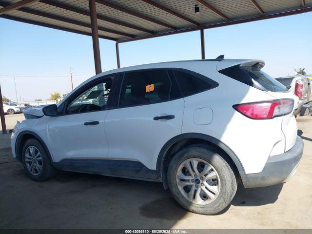 Ford Escape S Image 16