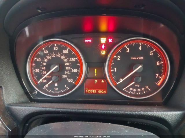 BMW 3 Series Image 8