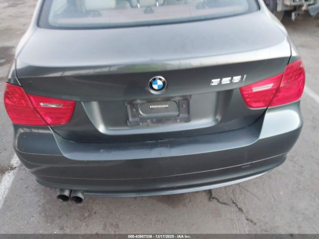 BMW 3 Series Image 13