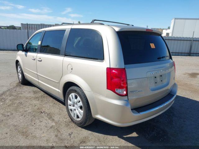 Dodge Grand Caravan Image 2