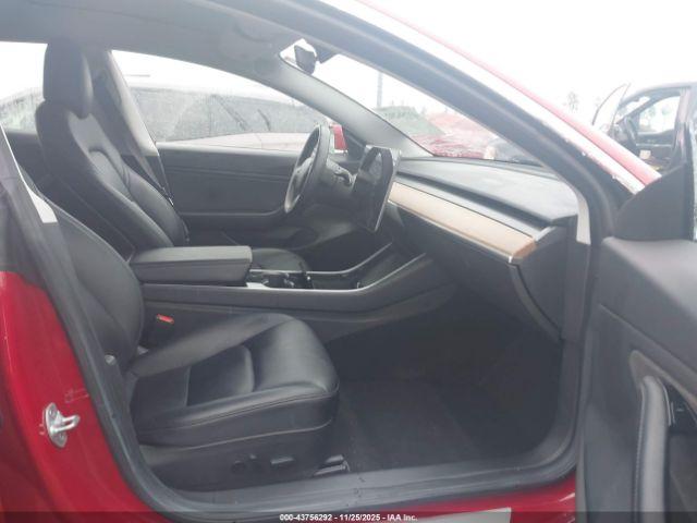 Tesla Model 3 Image 15