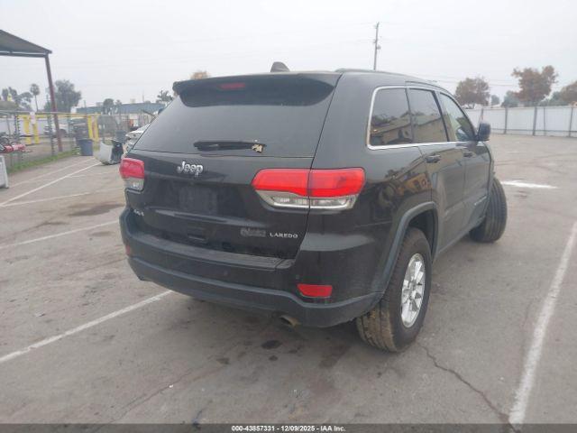 Jeep Grand Cherokee Laredo 4x4 Image 9