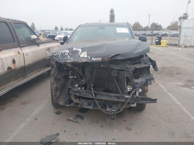 Jeep Grand Cherokee Laredo 4x4 Image 15