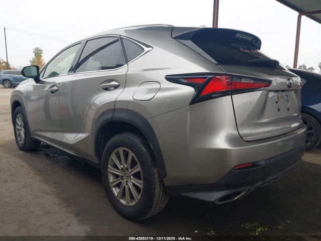 Lexus NX Image 4