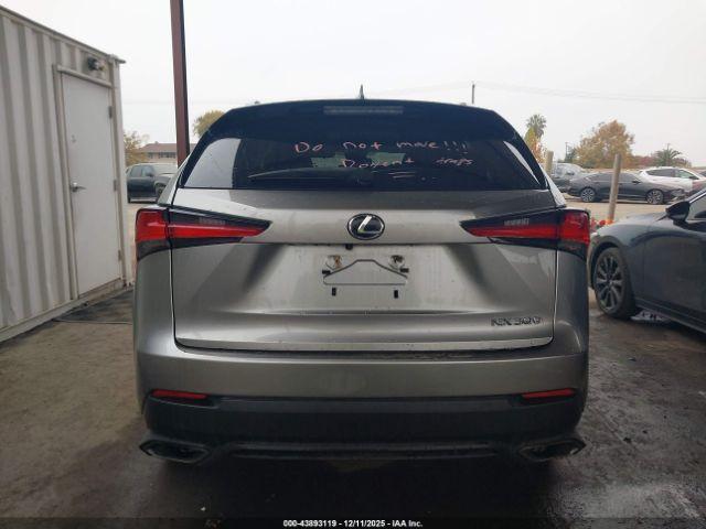 Lexus NX Image 16