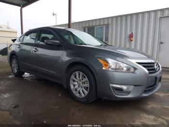  Salvage Nissan Altima