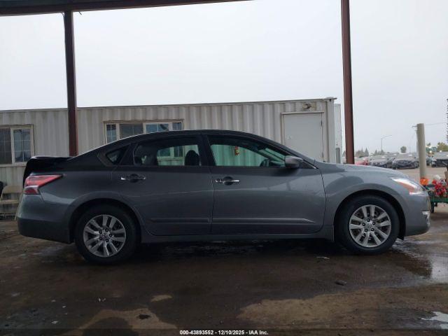 Nissan Altima 2.5 S Image 10