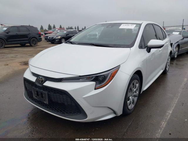 Toyota Corolla Le Image 17