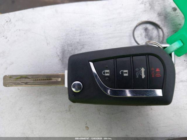 Toyota Corolla Le Image 12