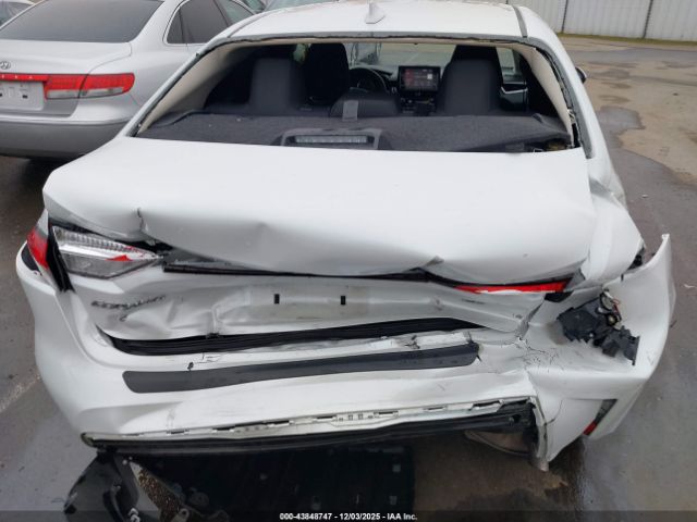 Toyota Corolla Le Image 11