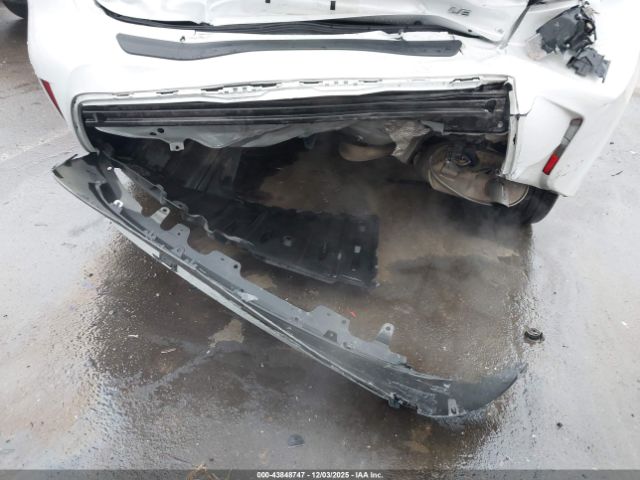 Toyota Corolla Le Image 8