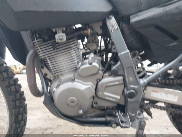 Suzuki Dr650 Se Image 9