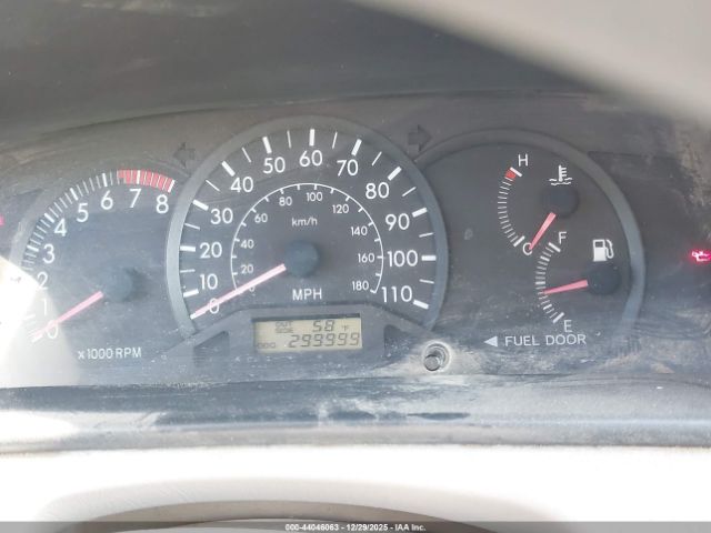 Toyota Corolla Ce Image 7