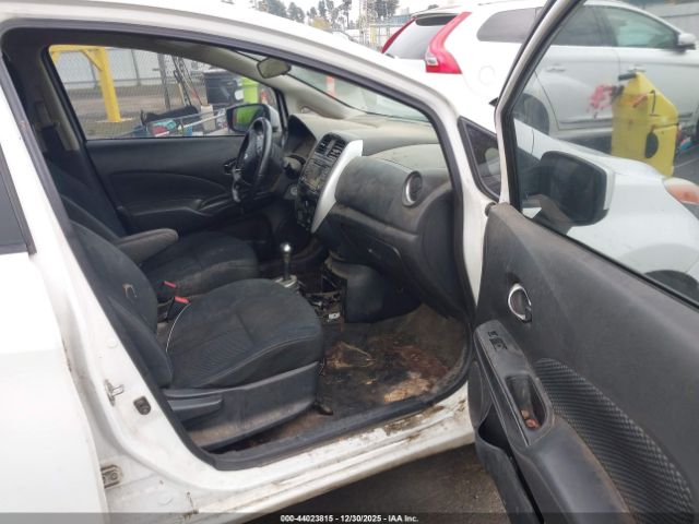 Nissan Versa Image 12