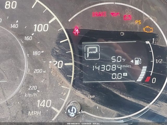 Nissan Versa Image 2