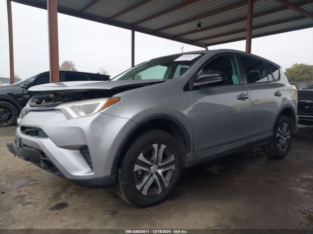 Toyota RAV4 Le Image 12