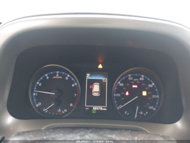 Toyota RAV4 Le Image 7