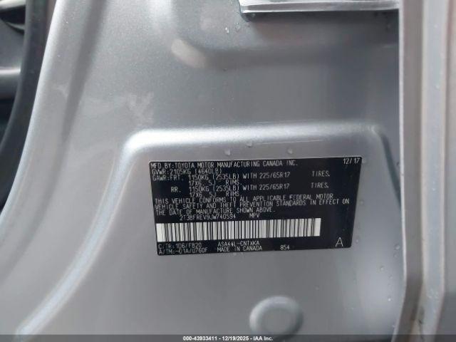 Toyota RAV4 Le Image 11