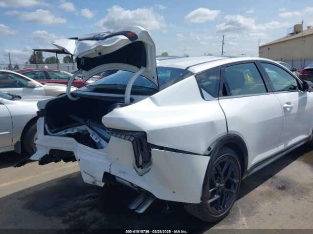 Kia K4 Gt-line Turbo Image 9