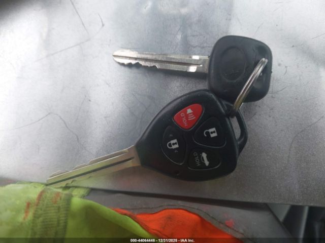 Toyota Corolla Le Image 9