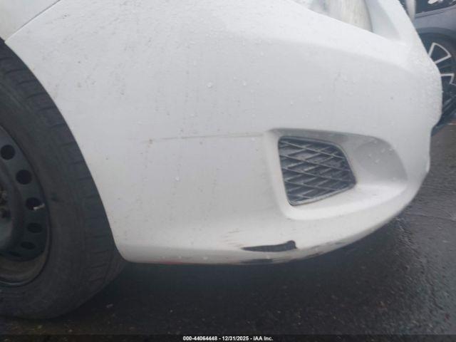 Toyota Corolla Le Image 14