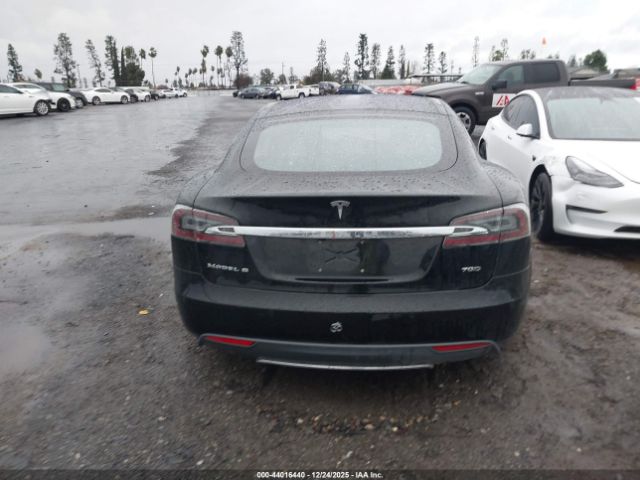 Tesla Model S Image 20