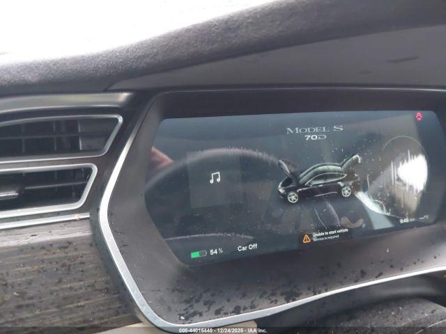 Tesla Model S Image 17