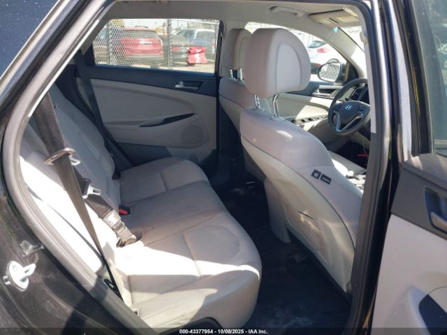 Hyundai TUCSON Sel Image 2