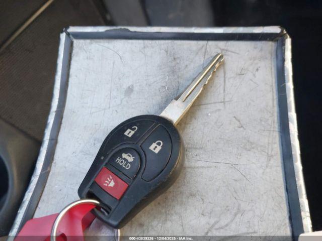 Nissan Sentra S Image 8